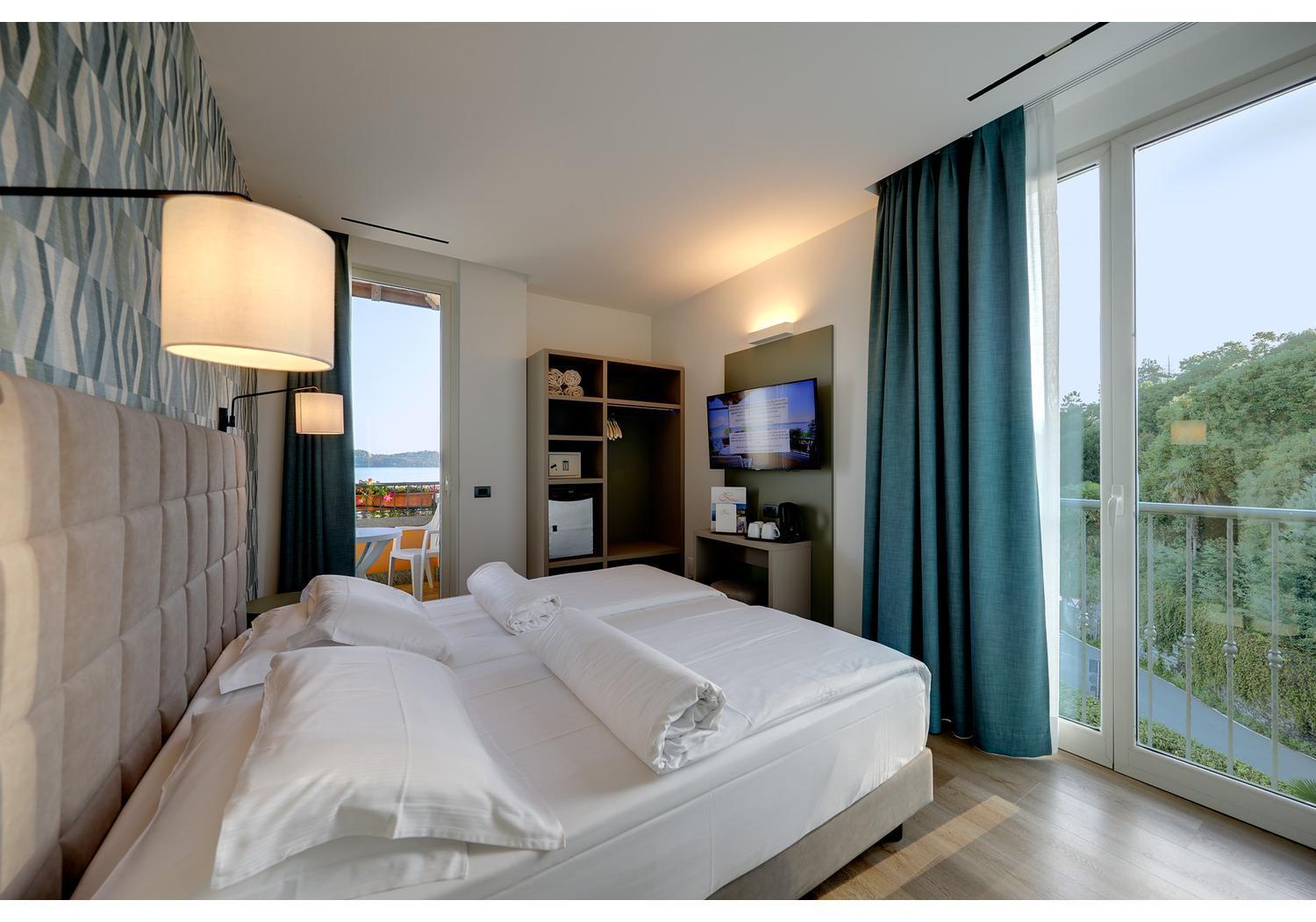 Hotel Residence Zust Verbania Ngoại thất bức ảnh