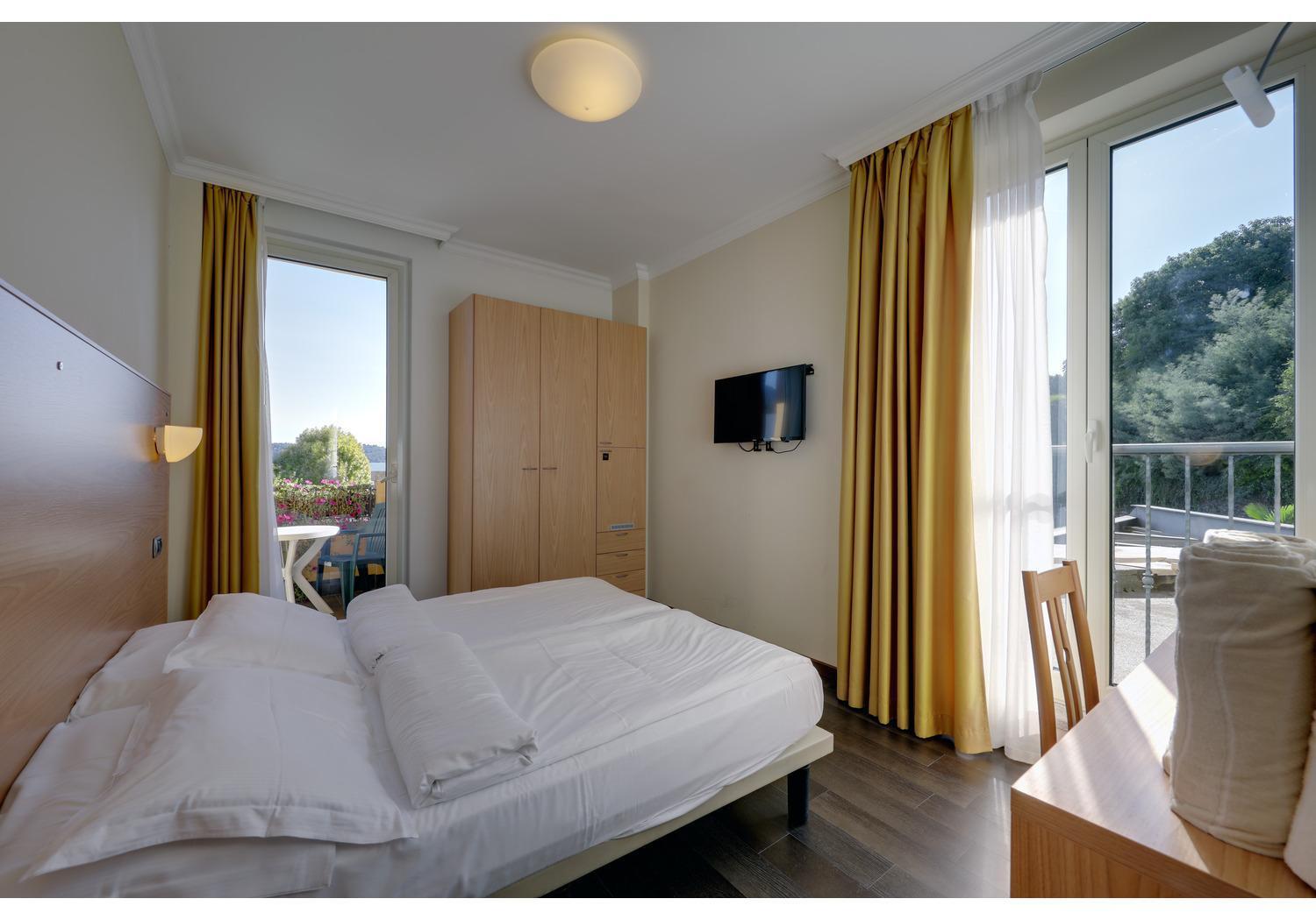 Hotel Residence Zust Verbania Ngoại thất bức ảnh
