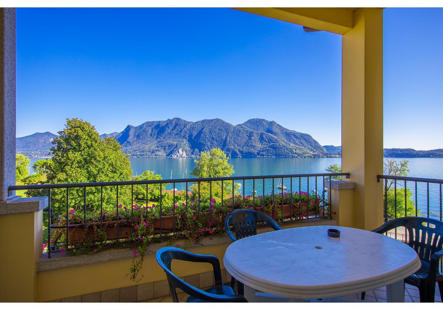 Hotel Residence Zust Verbania Ngoại thất bức ảnh